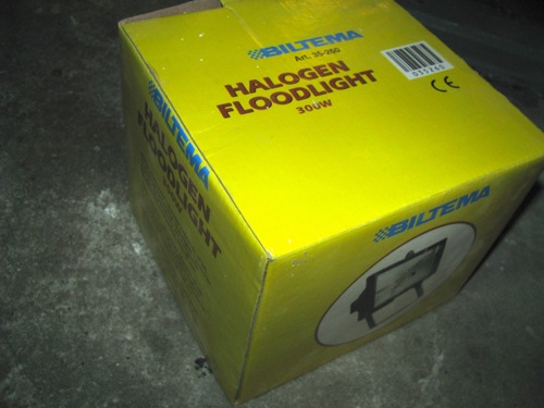 Oanv&auml;nd halogenstr&aring;lkastare p&aring; 300 watt