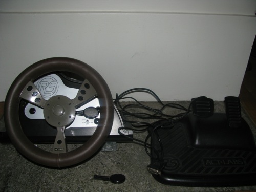 En lyxig Actlabs RS-ratt i skinn för anslutning till MIDI-port, bild 1