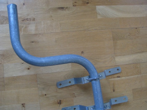 Galvaniserat v&auml;ggf&auml;ste f&ouml;r parabolantenn