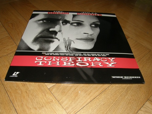 Conspiracy Theory, bild 1
