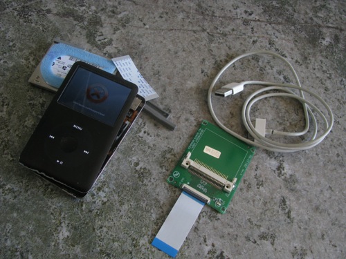 Defekt iPod 80 GB med adapter till Compact Flash, bild 1