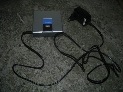 Linksys SPA2102 IP-telefonidosa med två telefonportar, bild 1