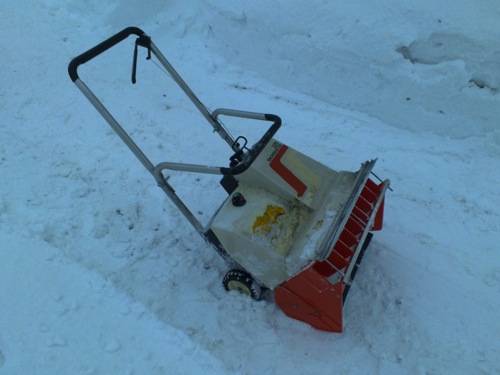 Sn&ouml;slunga med behov av service